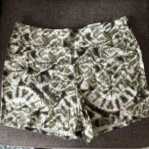 Tie-Dye Green Women's Shorts